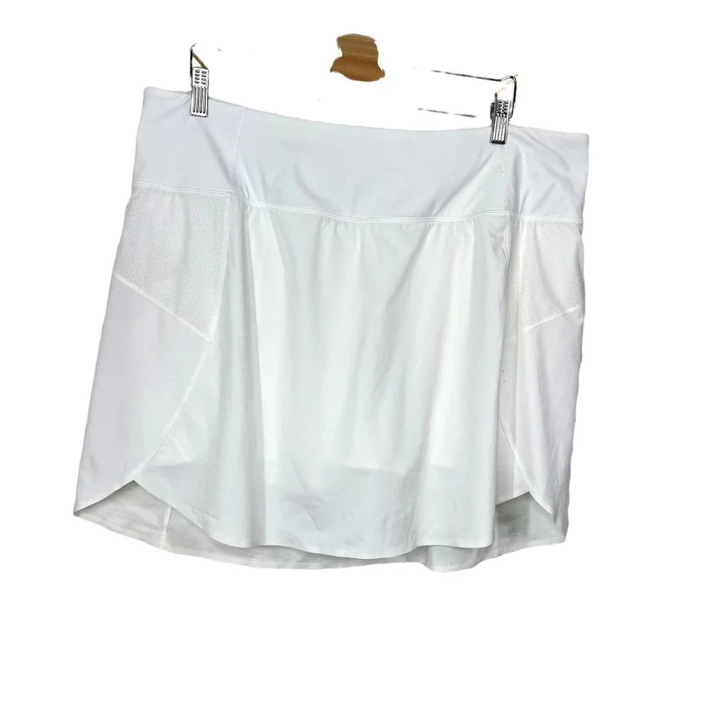 Athleta Run With It 16” Skort in White Plus Size 2X